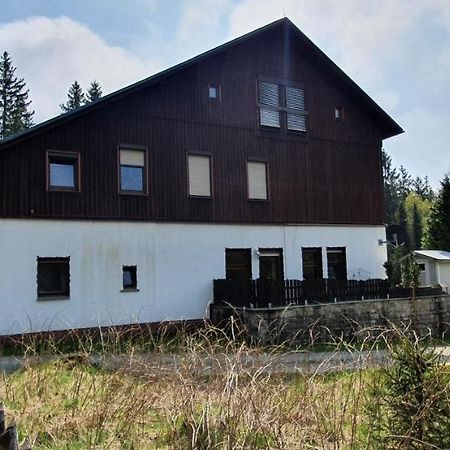 Erzgruen - Aktiv Und Entspannt Im Gruenen Apartamento Zwönitz Exterior foto